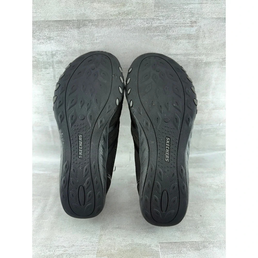 Skechers Relaxed Fit Memory Foam Black Bungee Slip On Shoes 23030TX Women Sz 8.5